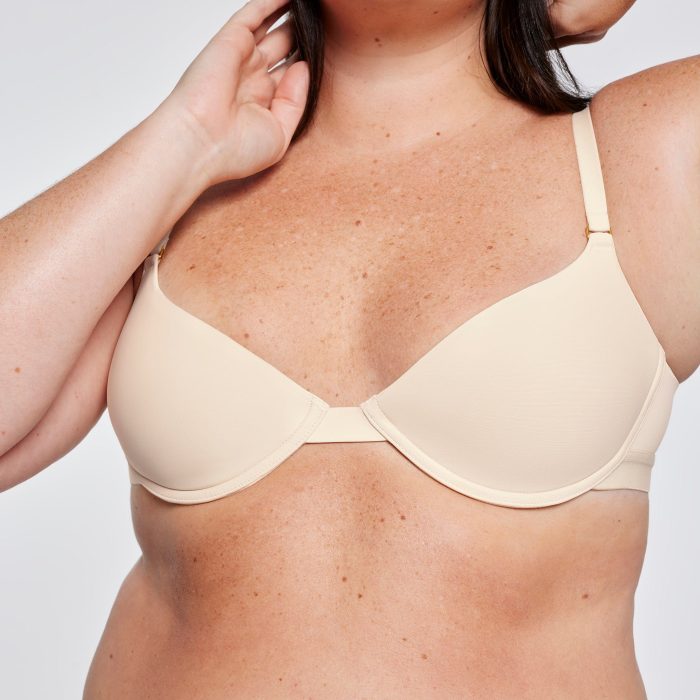 20230823_PEPPER_ECOMM_SAND_TSHIRTBRA_050.jpg