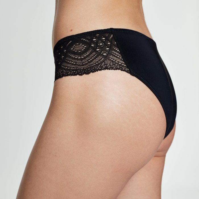 BLACK_RACERBACK_SMOOTHLACEBIKINI_0915.jpg
