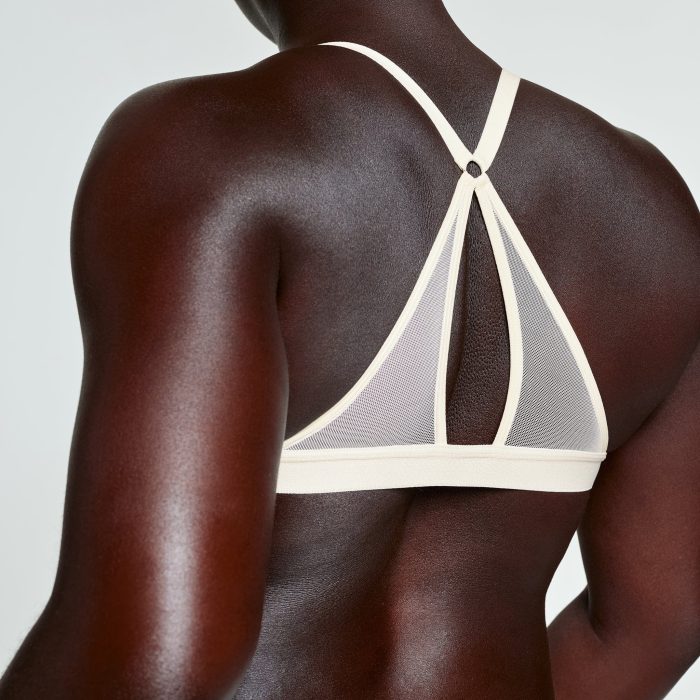 ECRU_RACERBACK_SMO0THLACEBIKINI_0666.jpg
