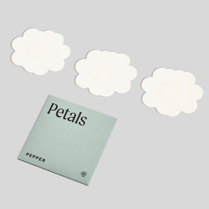 PETALS_FLATLAY_ECRU_0174_20f72086-b1e5-4eaf-9481-9ee9f87596fb.jpg