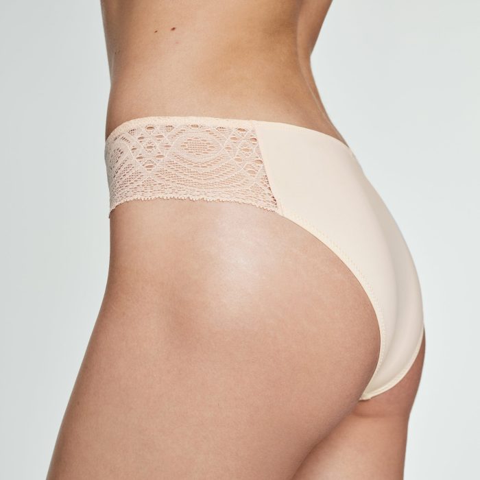 SAND_RACERBACK_SMOOTHLACEBIKINI_0305.jpg