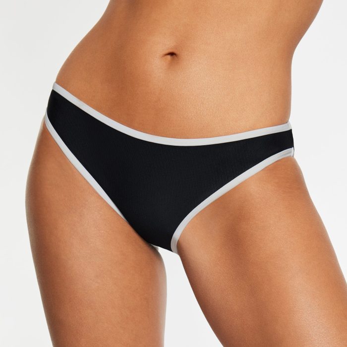 TRIANGLE_BIKINI_JET_9180.jpg